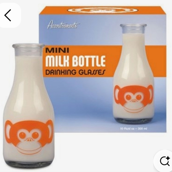 Accoutrements Monkey FaceMini Milk Bottle Drinking Glasses. 2 included - Picture 3 of 8